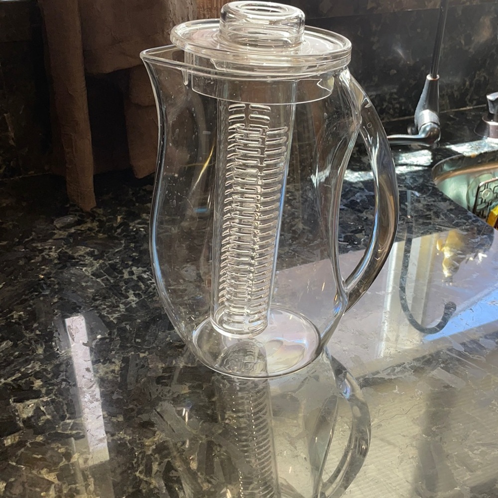 Plastic pitcher comes with infuser